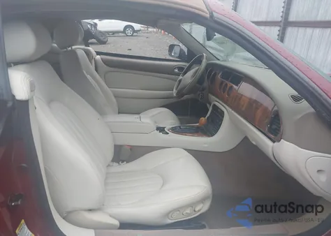 2001 Jaguar Xk8 из США, поврежденный, VIN SAJDA42C11NA17802